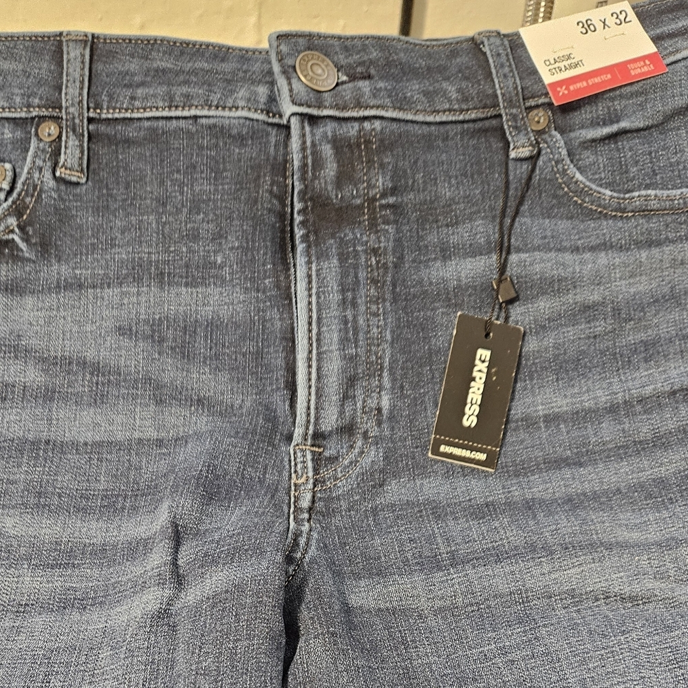 Express Classic Fit Jeans